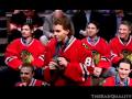  - Lors d'un r�cent passage en Californie, le hockeyeur franco-manitobain Jonathan Toews et ses co�quipiers des Blackhawks de Chicago ont assist� � un enregistrement de la populaire �mission de Jay Leno. Toews en a profit� pour rappeler � son co�quipier, l'Am�ricain Patrick Kane, que le Canada avait dispos� des �tats-Unis lors du match pour l'obtention de la m�daille d'or aux Jeux de Vancouver.  - Cliquez pour plus de d�tails